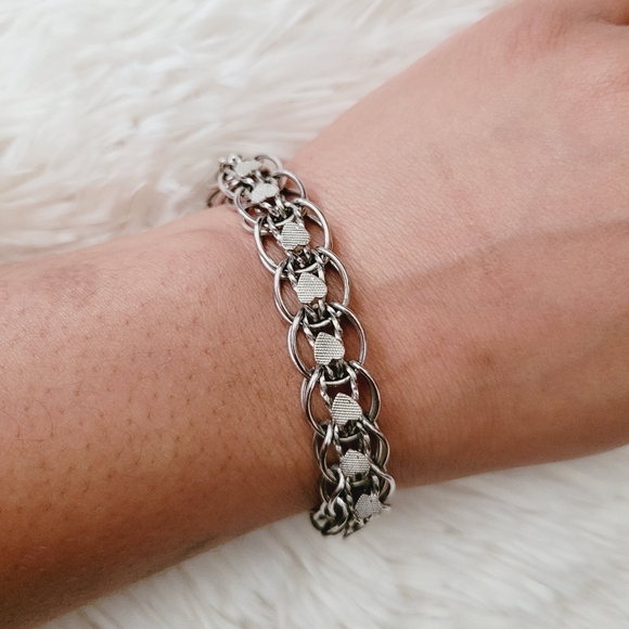 Monet Etched Heart Link Bracelet - Picture 7 of 10